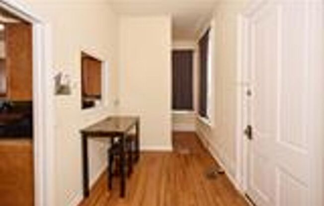 37 W. Hollister St