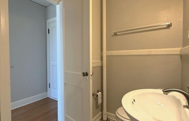 Studio, 1 bath, 460 sqft, $1,525, Unit 307