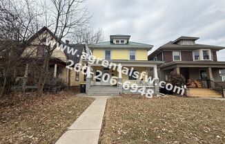 935 Edgewater Ave