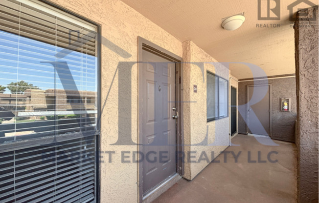 2Bed/2Bath Apt at Greenway/35th Ave! Ready for Immediate Move-In!