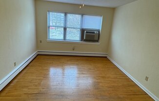 869 SAINT PAUL AVE