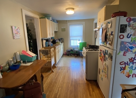 1 bed, 1 bath, $1,800, Unit 2A