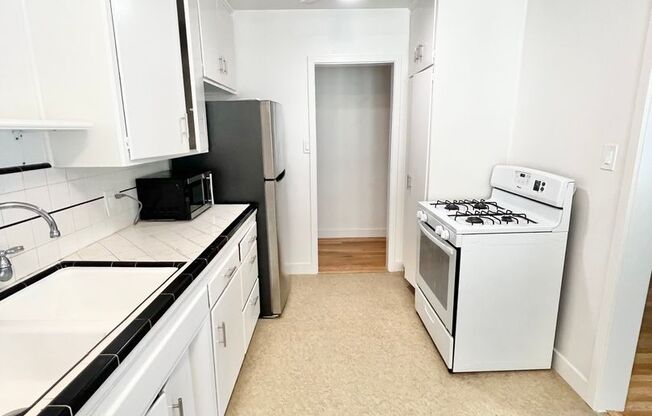 106 Mira Mar Ave