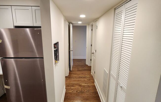 2 beds, 1.5 baths, 900 sqft, $2,895, Unit 204