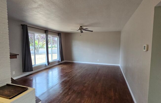 Pet Friendly Single Level 3 Bed 2 Bath Home Near I-5 in Albany!