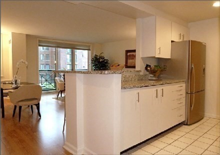1 bed, 1.5 baths, 890 sqft, $4,200, Unit 209