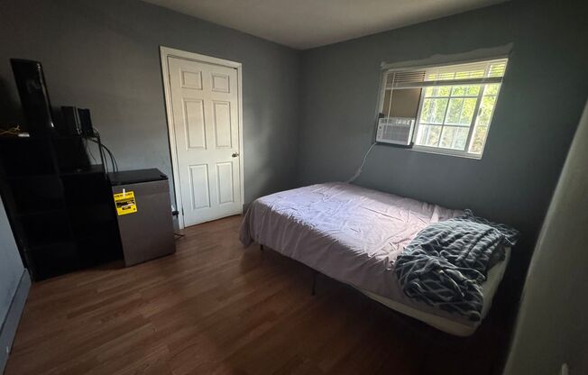 1729-1731 W. 20th St.