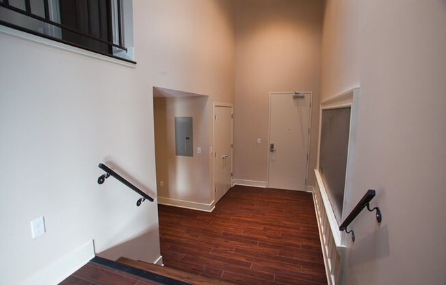2 beds, 2 baths, 1,125 sqft, $2,660, Unit 402
