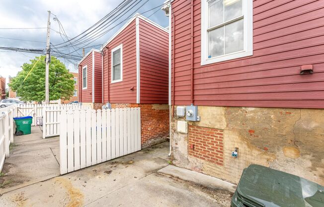 1420-1430 W Cary St. / 1-21 S Plum St. Bundle - Residential