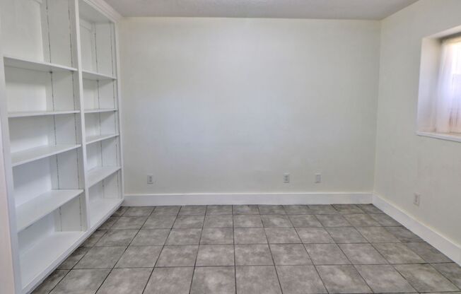 Basement Apartment Near Springville Canyon