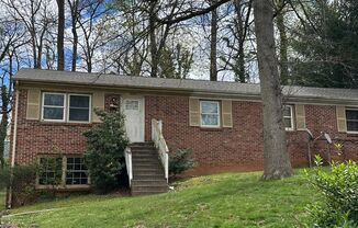 1032-34 Moseley Drive
