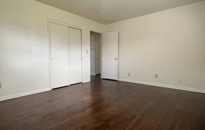 3 beds, 1 bath, $1,595