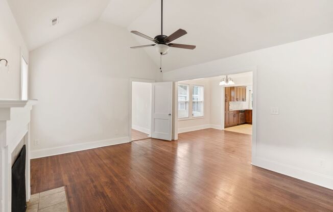 2130 CHESTERFIELD AVE