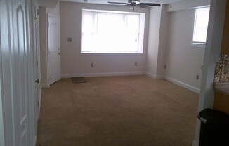 1 bed, 1 bath, 805 sqft, $1,850, Unit 3101 Broad 1st Floor