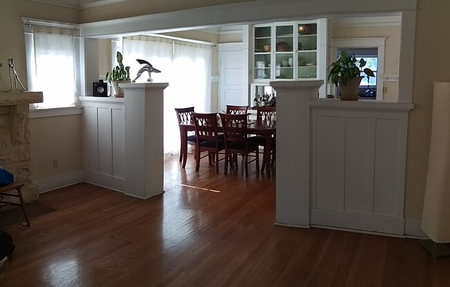 1424 W 37 DR