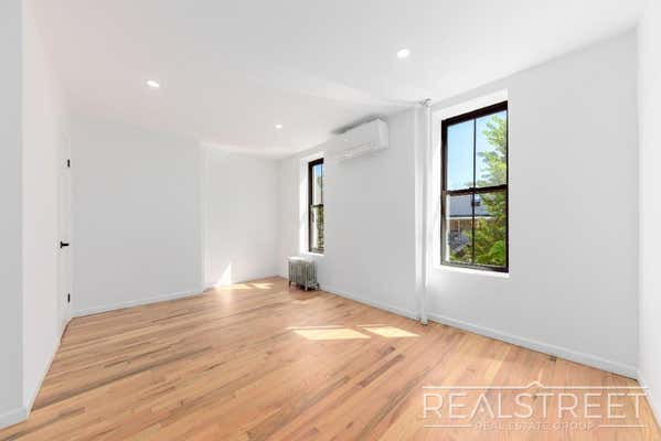 152 ALT MACDOUGAL ST