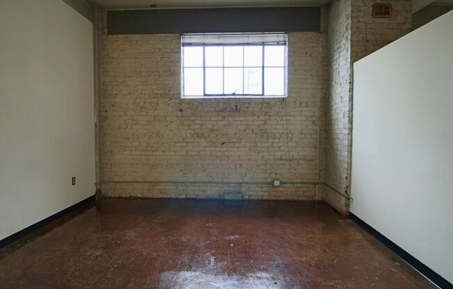 1 bed, 1 bath, 644 sqft, $1,395, Unit APT 2E