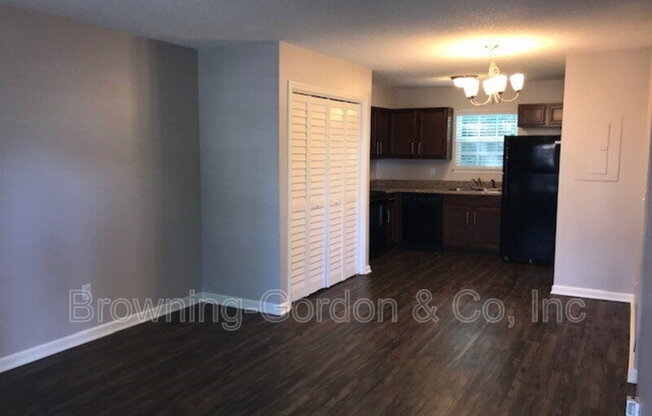 1303 ACKLEN AVE