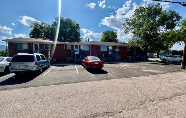 E. Taylor Street 111-125