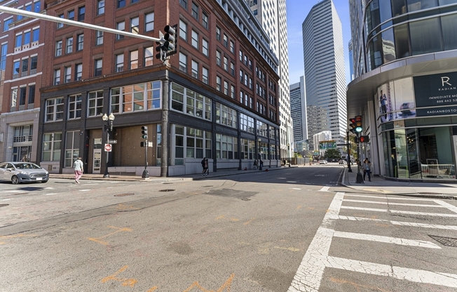 1 bed, 1 bath, 1,051 sqft, $4,200, Unit 1F