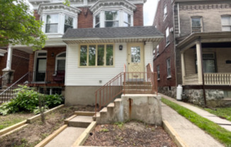 719 W BROAD ST
