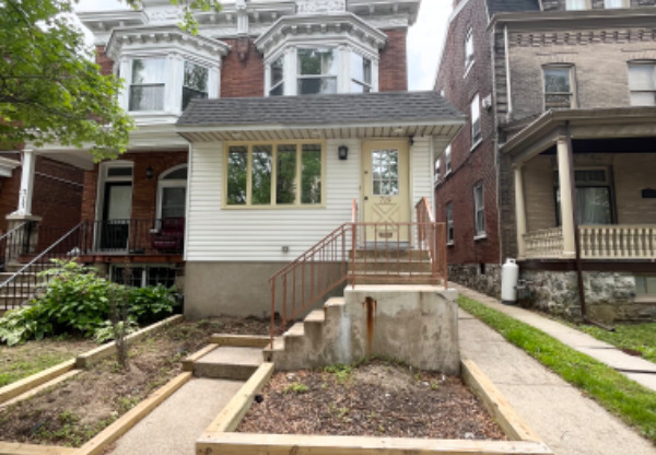 719 W BROAD ST