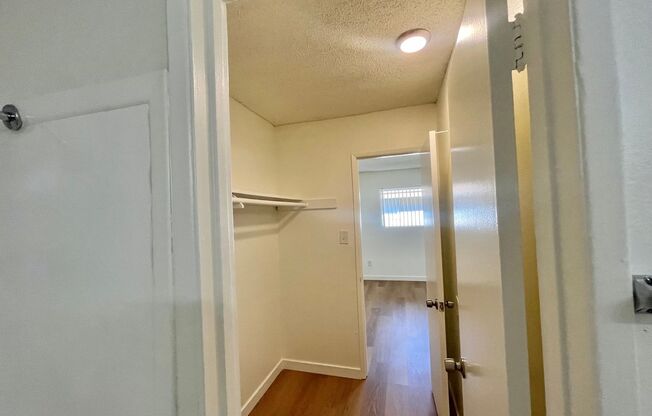 2 beds, 1 bath, 850 sqft, $2,500, Unit 13852 A