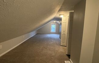 2 beds, 1 bath, $1,300, Unit 3159