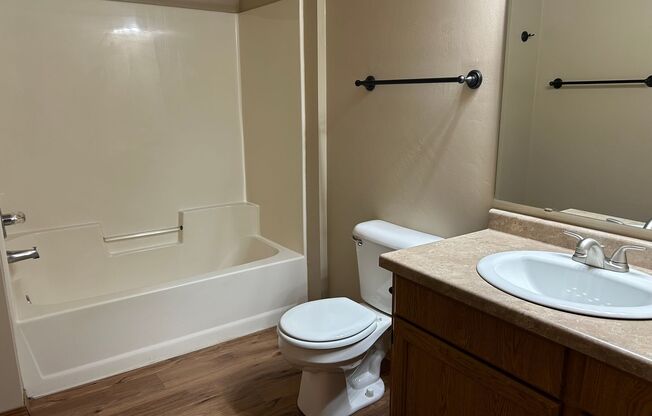 2 beds, 1 bath, 1,060 sqft, $1,449.99, Unit 1506-08