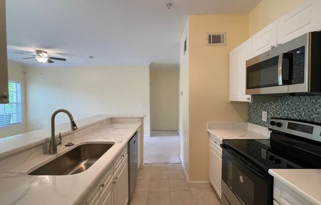 1 bed, 1 bath, $1,900