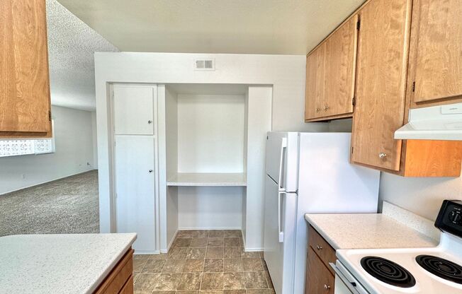 2 beds, 2 baths, 850 sqft, $2,275, Unit 2265-26