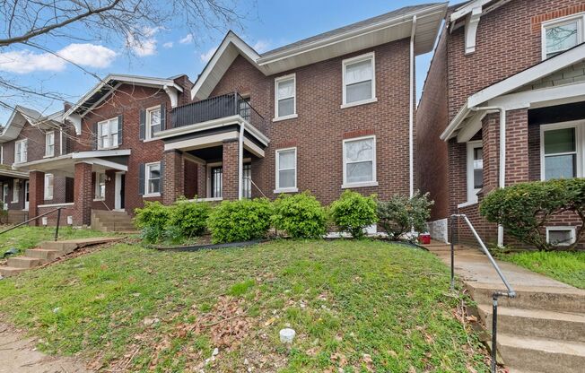 3230 Delor 2 Family