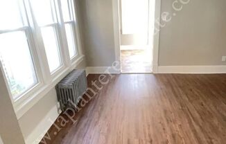 2 beds, 1 bath, 768 sqft, $650, Unit 1