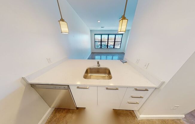 1 bed, 1 bath, 728 sqft, $2,500, Unit 70-403