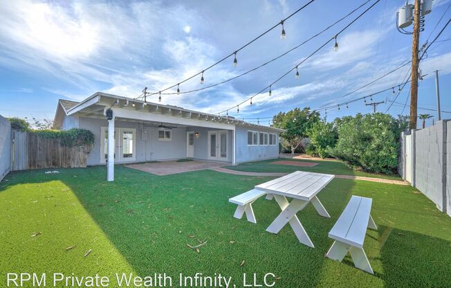 2125 N. 69th Place