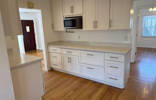 EPIC REA - Spacious 3BR/2BA House - Renovated - Updated Kitchen - Castro Valley