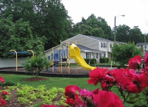 Garden Area at Colony Townhomes, Raleigh, 27609