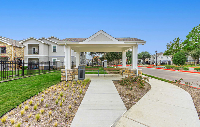 Dominium_Rosemont at Mayfield Villas_Outdoor Picnic Pavilion