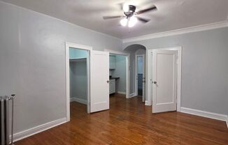 Studio, 1 bath, 325 sqft, $900, Unit 205