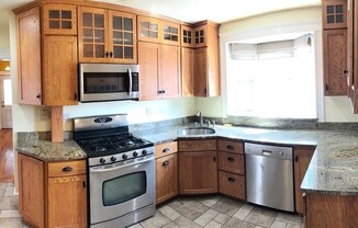2 beds, 2 baths, 1,000 sqft, $2,550, Unit 1