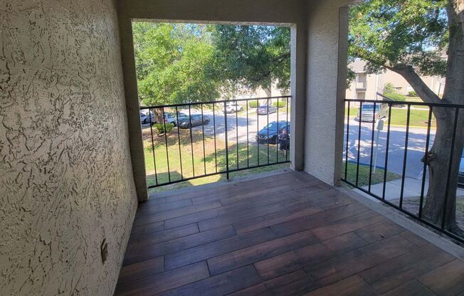 Charming 2nd Floor -  3/2 Condo in Walden Palms! *$1000 Off First Full Month Rent*