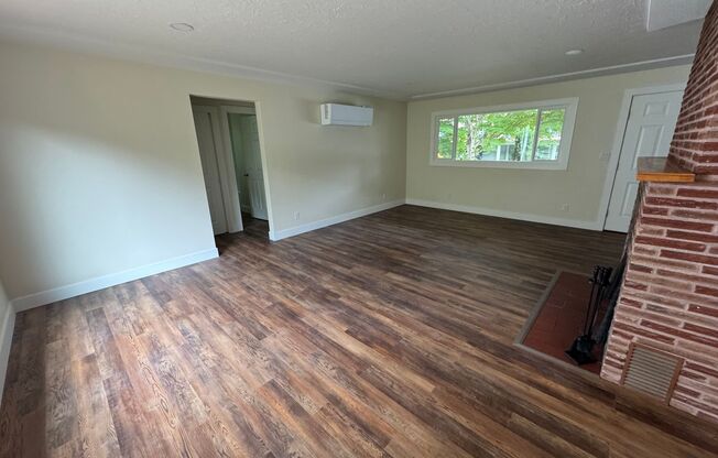 3 beds, 2 baths, 1,500 sqft, $3,495, Unit 11867