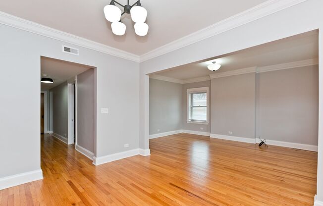 1046 CHICAGO AVE