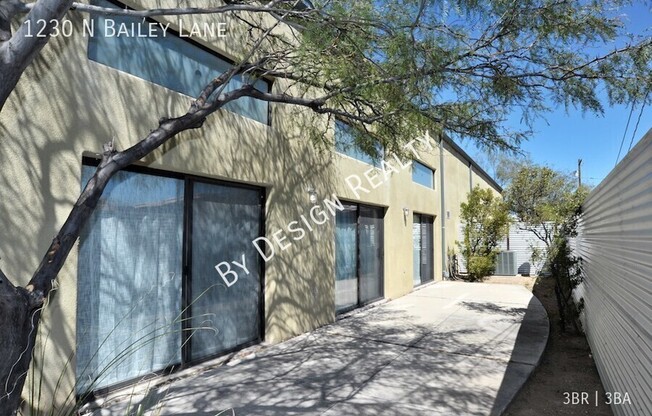 1230 N BAILEY LN