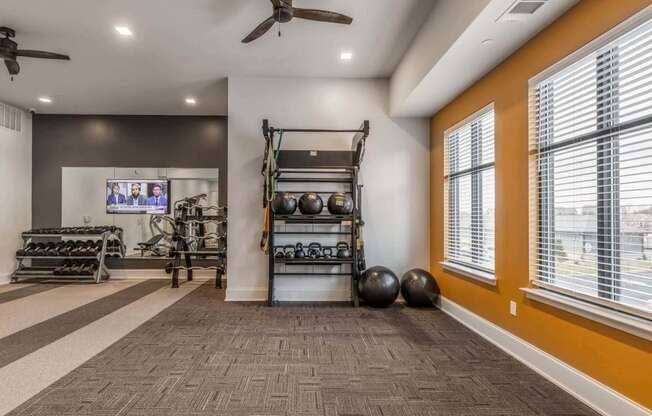 Windowat Meeder Flats Apartment Homes, Pennsylvania, 16066