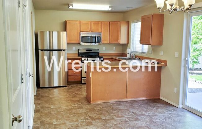 Beautiful 2 Story Home!