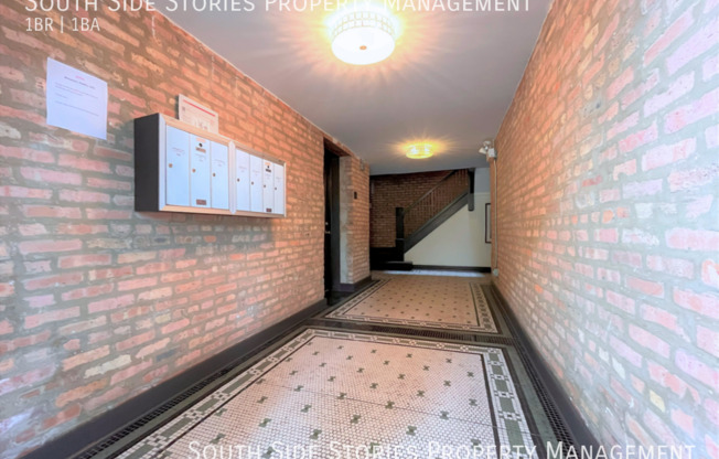 218 E 44 ST