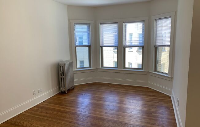 Studio, 1 bath, $1,195, Unit 4847-2C