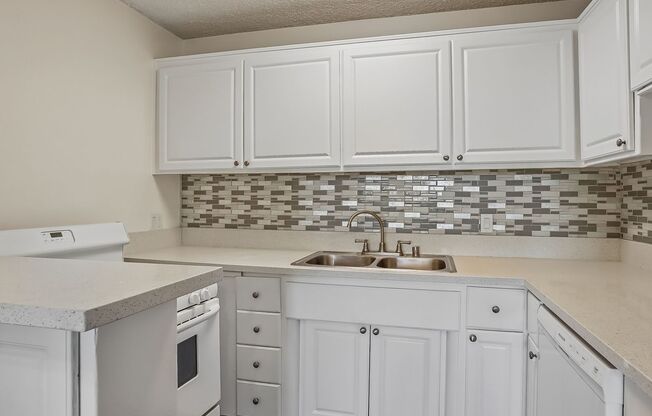 1 bed, 1 bath, 775 sqft, $2,545, Unit 41