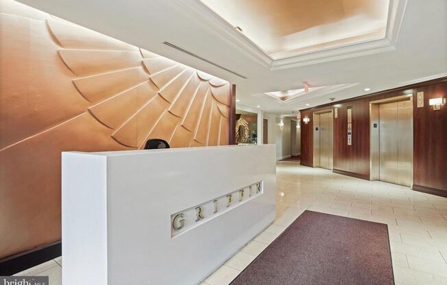 3D Virtual Tour: https://my.matterport.com/show/?m=EgKyrCimZBV